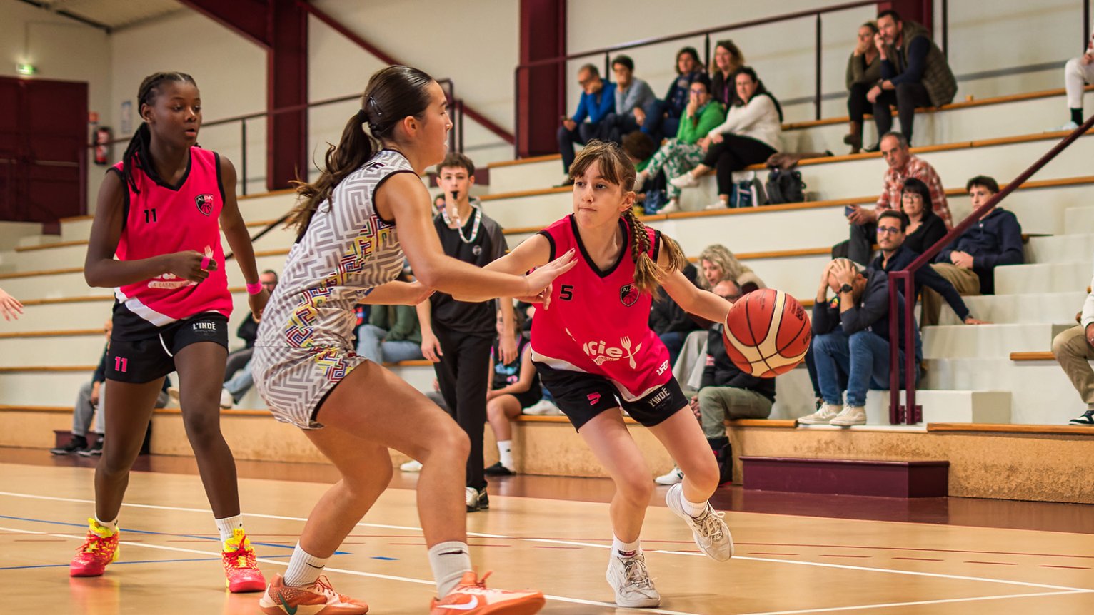 Les U15 Féminines 1 font preuve de cœur face à l'expérience de Basket Landes